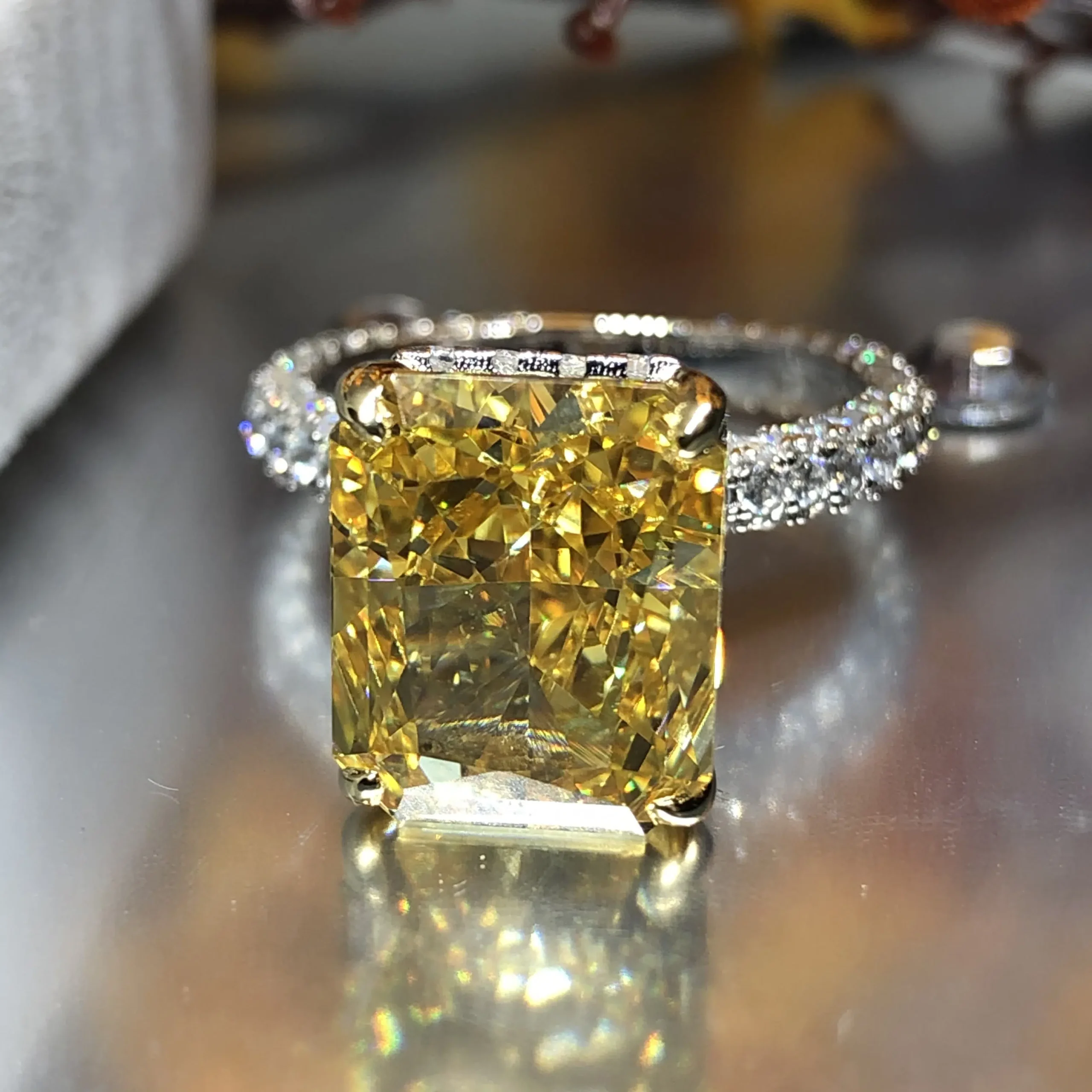 ring8